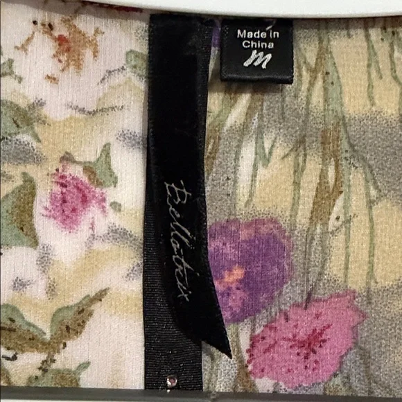 Floral Button-Front Women’s Top with Lace Panel - Pink & Green - Picture 2 of 6